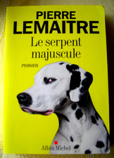 Le serpent majuscule  de