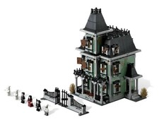 Monster Fighters Haunted House
