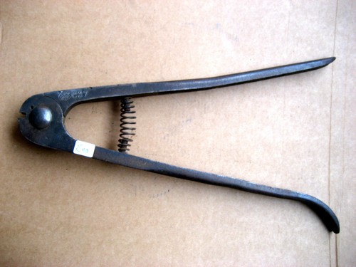 Outil ancien pince bourrelier - ancien,