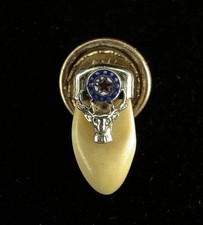 Broche En Émail En Forme De