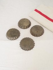 4 moules à pâtisserie . Moules à tartelette vintage français