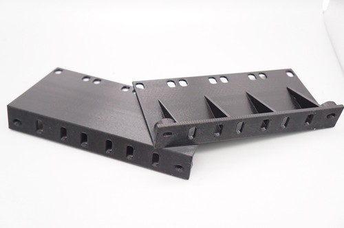 Simple rack ear - simple, mounts