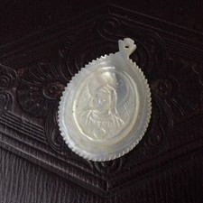 Pendentif Reliquaire Nacre