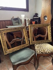 PAIRE DE CADRES PHOTO ANCIENS EN BOIS DORÉ, DÉCORÉS ORNÉS, MOTIF ROCOCO, XIXème