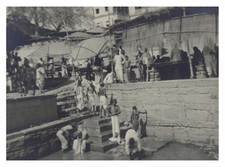 Inde, Bénarès (Varanasi), Ghat, Tirage vintage, 1949 Photo prise par Henri Lesto