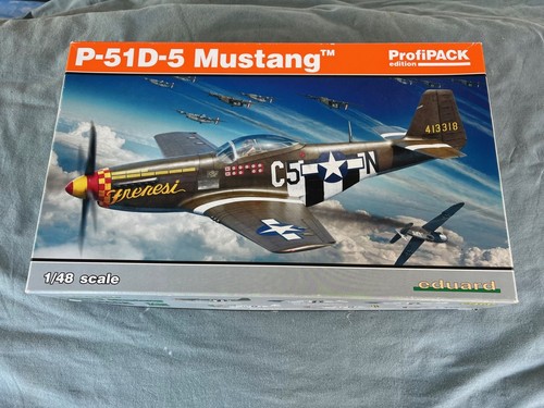Eduard d 5 - 1/48, mustang