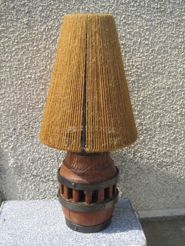 Lampe brutaliste abat-jours