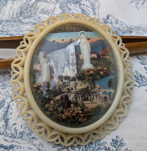 Cadre verre bombé lourdes - cadre,