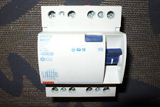 INTERRUPTEUR DIFFERENTIEL 4PÔLES 40A 30mA TYPE AC TETRAPOLAIRE 40AMPERES GEWISS