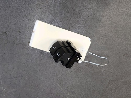 Bouton commande lève vitre