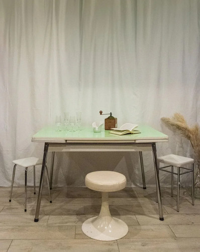 Karla table manger - la, en