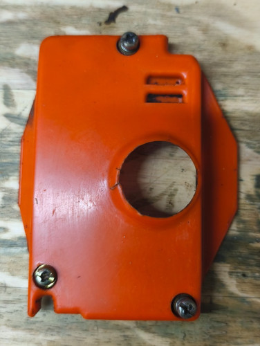Cache haut moteur - haut, bougie