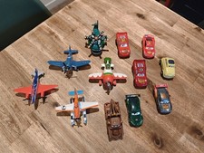 Jolie lot de 12 voitures