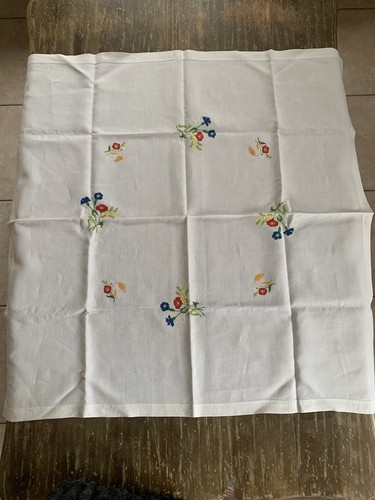 Ancienne petite nappe thé - petite,