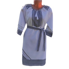 Robe brodée Vyshyvanka Robe