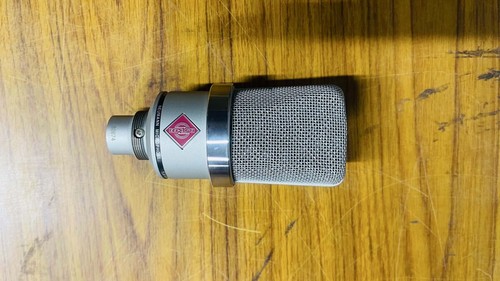 Microphone condensateur - à,