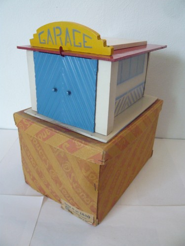 Peu courant garage - courant, fabrication