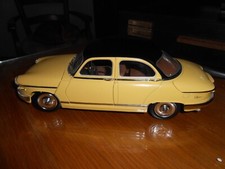 PANHARD   PL 17    JAUNE   1/18    SOLIDO