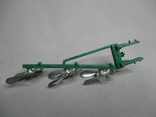 AP614 BRITAIN CHARRUE 3 SOCS LABOURAGE TRACTEUR POUR DIORAMA 13 cm REF 9546