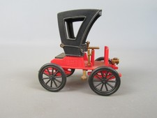 D605 CLE France Gauthier Wehrle Cab 1897 Tacot Jouet Plastique Vintage Rouge
