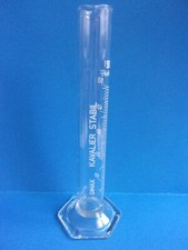 Eprouvette Cylindre Gradué à Bec SIMAX KAVALIER STABIL Chimie Sciences Médecine