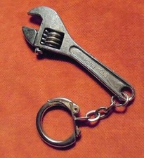 Porte-clés key ring Clef