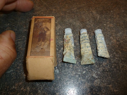Ancienne boite tubes de - boite,