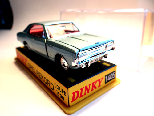 Dinky toys atlas - dinky,