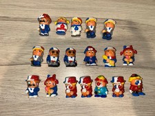 Lot de 18 figurines kinder