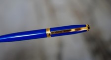 STYLO BILLE S.T. DUPONT FIDELIO LAQUE BLEUE LAPIS LAZULI & PLAQUE OR 18 CARATS