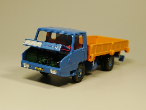 Scale dinky toys french - toys,