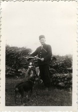 PHOTO ANCIENNE - VINTAGE SNAPSHOT - VÉLO BICYCLETTE FACTEUR - BIKE POSTMAN DOG