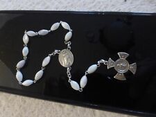 dizainier dizaine perle en nacre Enfant Jésus de Prague Vierge Miraculeuse