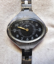 Montre Femme Luch Soviétique Vintage Mécanique Ladies Watch Luch URSS