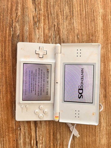 Nintendo lite console de - ds,