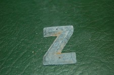 Ancienne - petite Lettre Enseigne En plomb - Mobilier Industriel : Z - 3 cm -