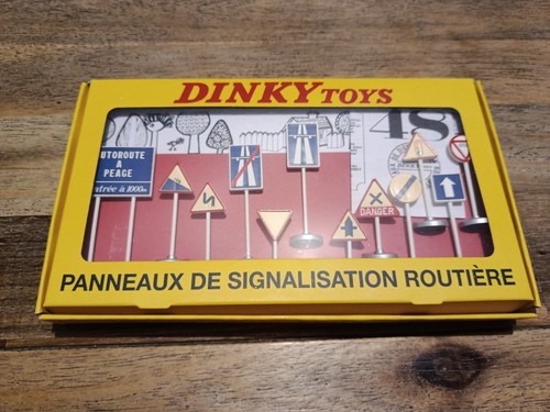 Dinky toys 593 - dinky,