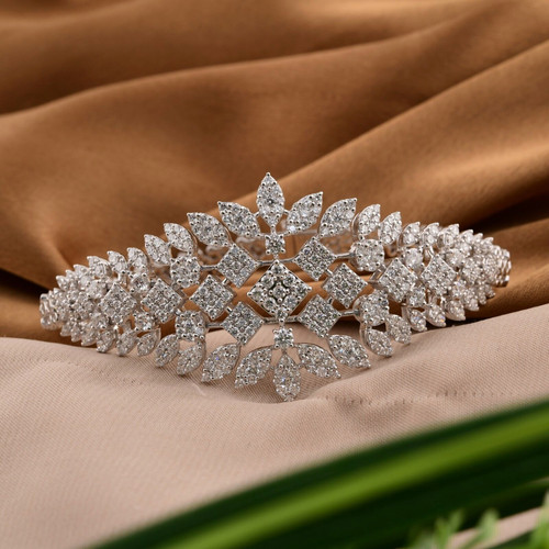 42ct naturel diamant pavé - 5.42ct,