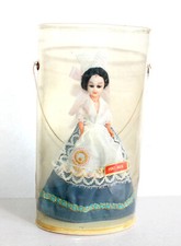 POUPEE FOLKLORIQUE REGIONALE PONT AVEN, EN TENUE TRADITIONNELLE BRETONNE VINTAGE