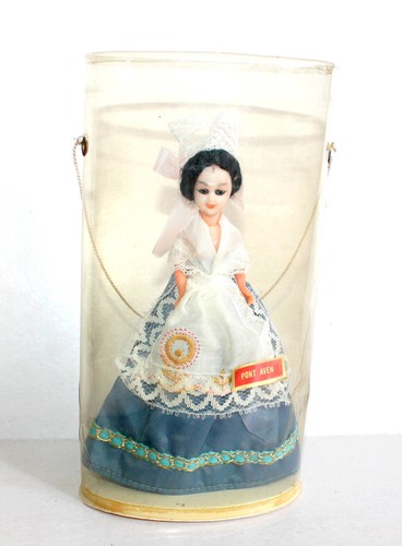 Poupee folklorique regionale - folklorique,
