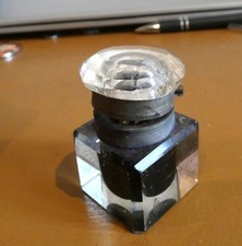 Ancien petit encrier cristal