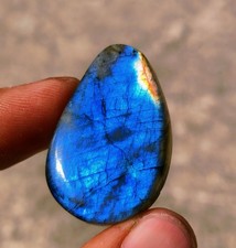 Cabochon de poire multi feu en