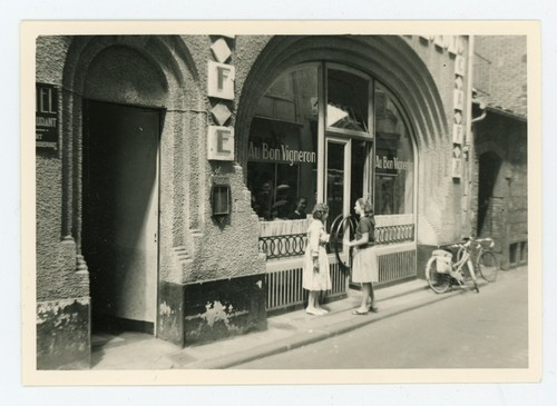 Photo photograph storefront - photograph,,