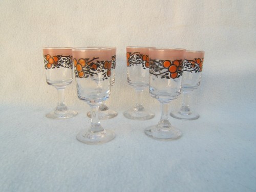 Anciens verres pieds - a,