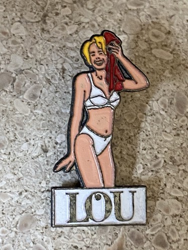 Pin lou lingerie up - pin’s,