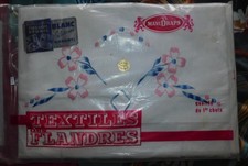 2 ANCIENS DRAPS BRODÉS NEUF 