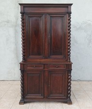 Buffet Louis XIII en noyer