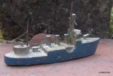 PLOMB CREUX C.L (CHARLES LANOY) / FIGURINE BATEAU DE GUERRE TORPILLEUR