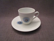 Tasse a café vintage années 70' en porcelaine du Berry