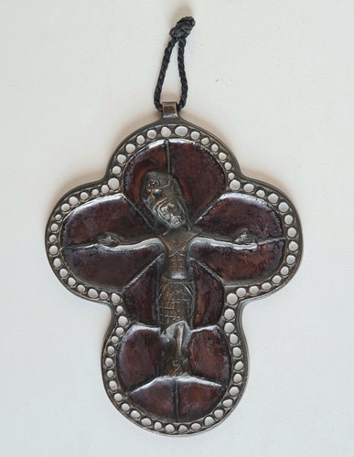 Elie pellegrin crucifix - elie,